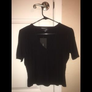 FASHION NOVA - CROP TOP